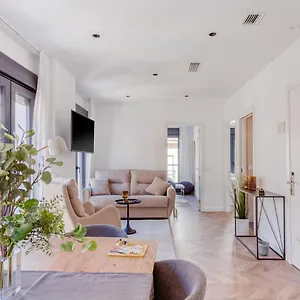 아파트호텔 Limehome Calle Ancha Del Carmen - Digital Access
