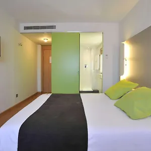 Travelodge Airport *** Малага